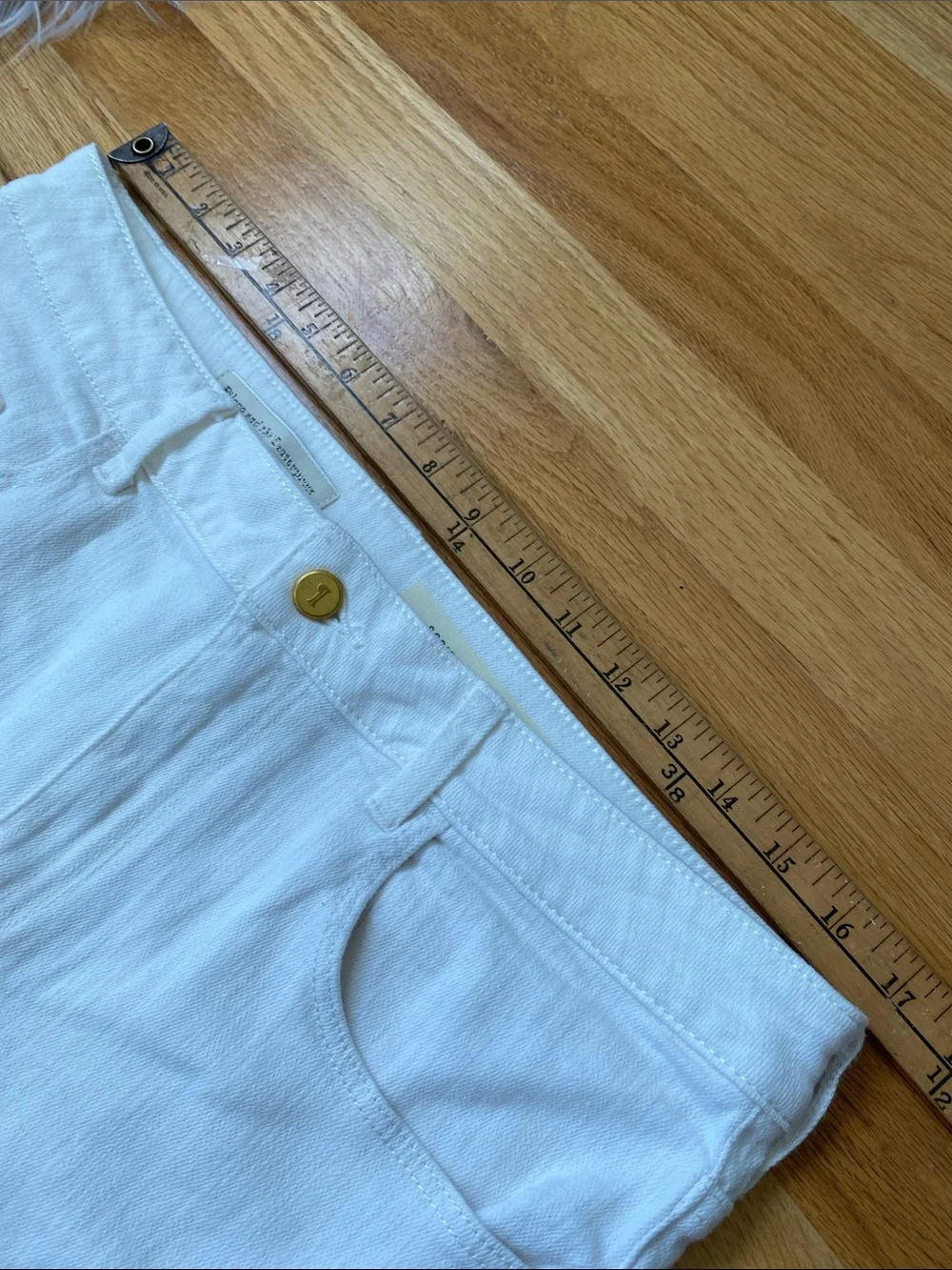 Pilcro Anthropology Creamy White Mid -Rise  5 Pocket Denim Script Shorts - Picture 7 of 11